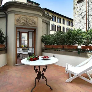 Terrazza De Medici , Florence Italy