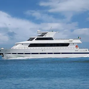 Yacht Sarah Venezia , La Giudecca Italy